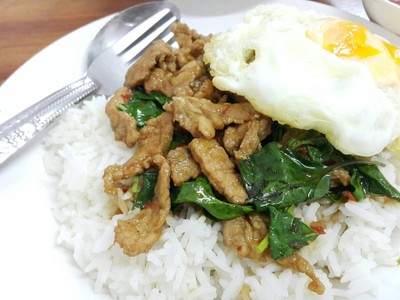 ป้านิดปากหวาน ทองหล่อ ติดป้อมตำรวจ ป้านิดปากหวาน ทองหล่อ ติดป้อมตำรวจ
