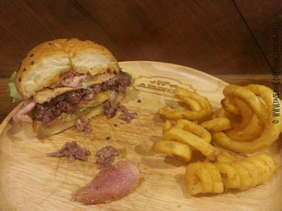 Arno's Burgers & Beers (อาร์โน่ เบอร์เกอร์ แอนด์ เบียร์) นราธิวาสราชนครินทร์ 15 Arno's Burgers & Beers (อาร์โน่ เบอร์เกอร์ แอนด์ เบียร์) นราธิวาสราชนครินทร์ 15