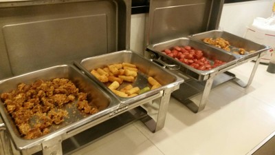 อาหาร หรือ เครื่องดื่ม