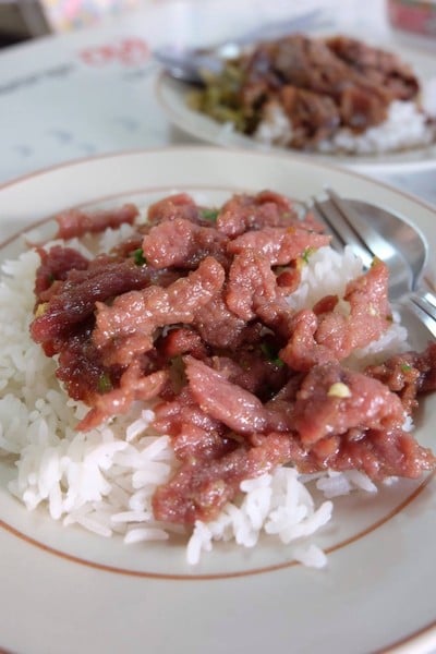 ข้าวเนื้อน้ำมันหอย
