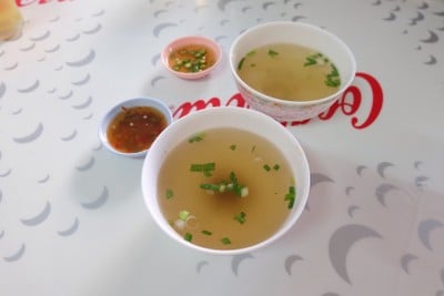 น้ำซุปและน้ำจิ้ม