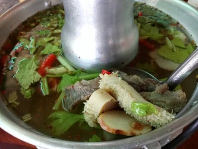 ต้มแซ่บเครื่องในวัว