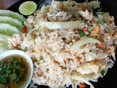 ข้าวผัดทะเล