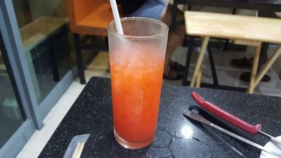 อาหาร หรือ เครื่องดื่ม