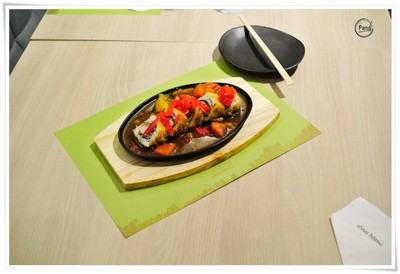 Katsu Curry Sizzling Roll