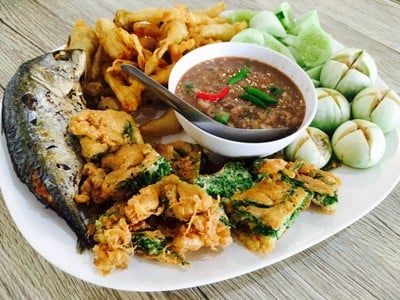 ครัวต้นไทร