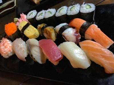 ซูชิรวมพิเศษ