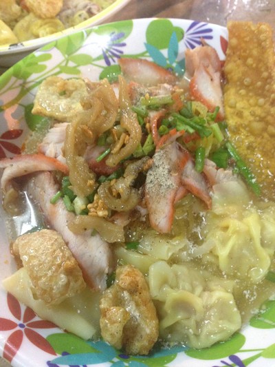 บะหมี่เกี๊ยวต้มยำ