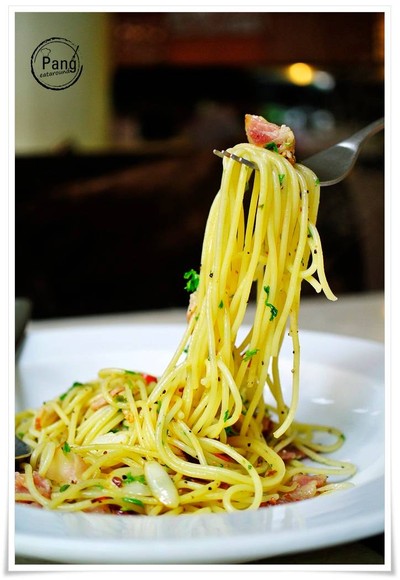 Pasta AOP with bacon and Dried Chili
