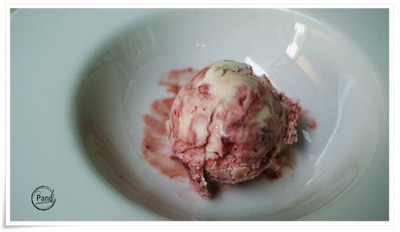 STRAWBERRY YOGHURT