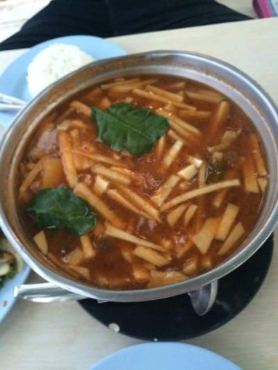 แกงส้มไข่ปลาเรียวเซียว