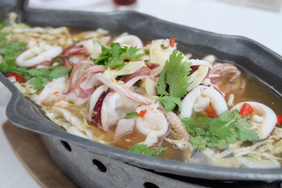 หมึกไข่นึ่งมะนาว