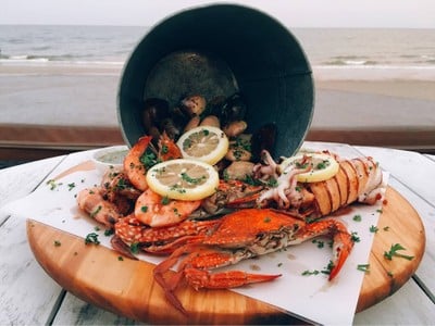Laciana by the sea (ลาเซียน่า บาย เดอะ ซี) Laciana by the sea (ลาเซียน่า บาย เดอะ ซี)