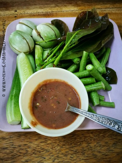 Chili Paste With Fresh Vegetables