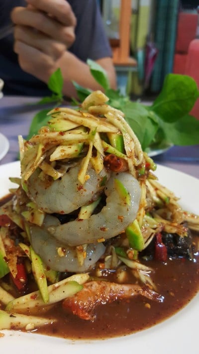 ส้มตำแซ่บ ข้างโกอ้วน