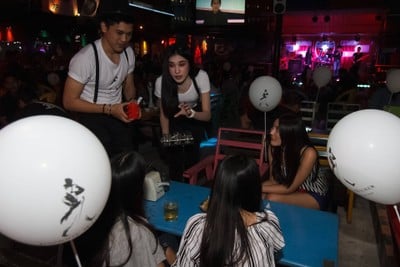 72 Race & Bar