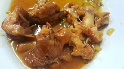 ขาหมู คากิ