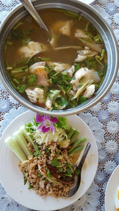 อาหาร หรือ เครื่องดื่ม