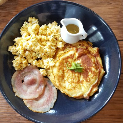 American Breakfast .