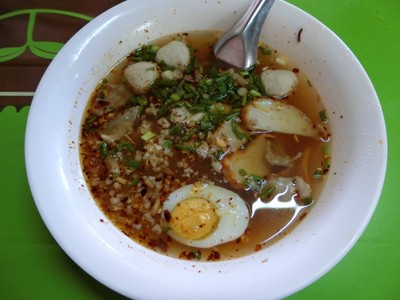 วุ้นเส้นต้มยำ