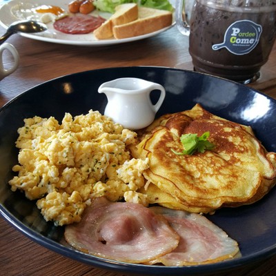 American Breakfast .