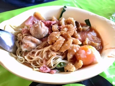 บะหมี่เหลืองสุกี้