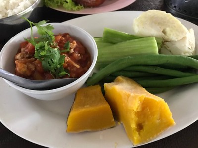 น้ำพริกอ่อง