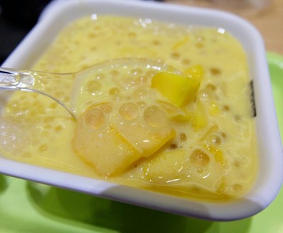 Mango Pamelo & Sago Sweet Soup