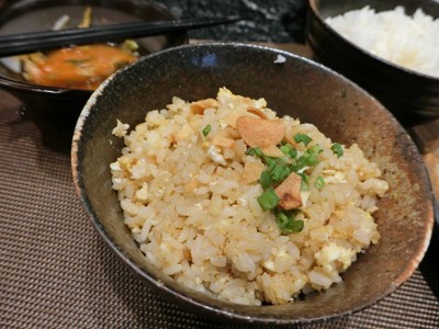 ข้าวผัดกระเทียม