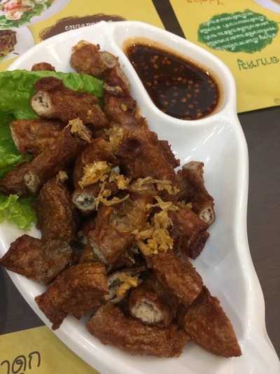 ไส้หมูทอด