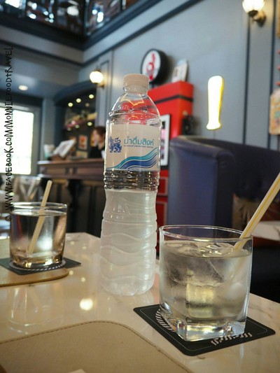 น้ำเปล่า