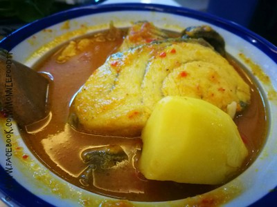 แกงเหลืองปลากะพงทุเรียนอ่อน