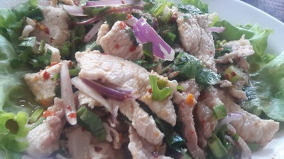 น้ำตกหมู