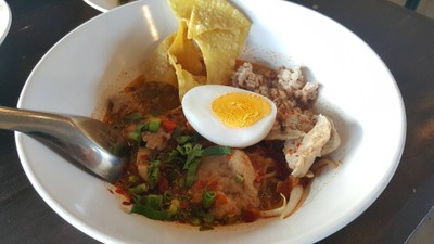 ก๋วยเตี๋ยวต้มยำกระดูกอ่อน