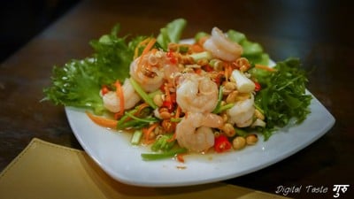 ยำตะไคร้กุ้งสด