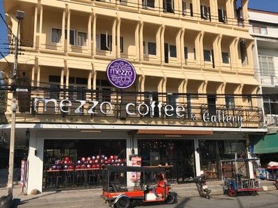 หน้าร้าน Mezzo Coffee อนุสาวรีย์ท้าวสุรนารี โคราช