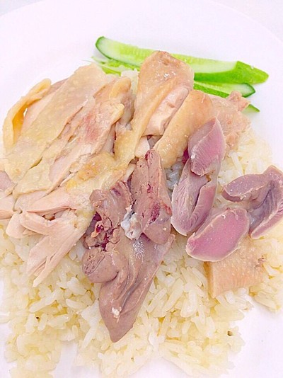 เมนูของร้าน ข้าวมันไก่ลมหวล หัวหิน