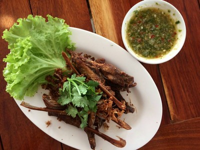 ปากเป็ด ทอดกระทียม