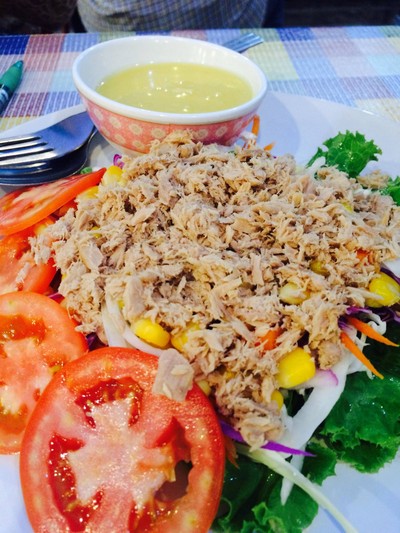 สลัดทูน่า อร่อย