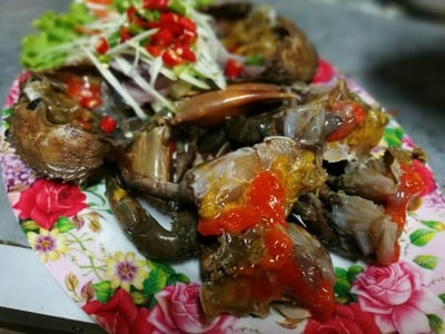 เมนูของร้าน ครัวริมทางกลางบ่อ แม่กลอง แหลมใหญ่