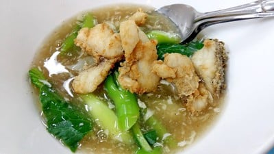 ราดหน้าปลากะพง