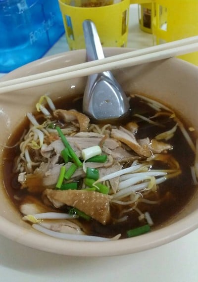 ข้าวมันไก่รุ่งแสง ซอยอารีย์