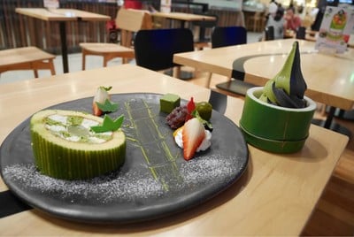 Kadomatsu Roll Set (245฿)