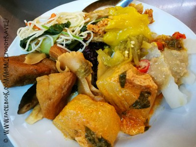 ข้าวราดแกง