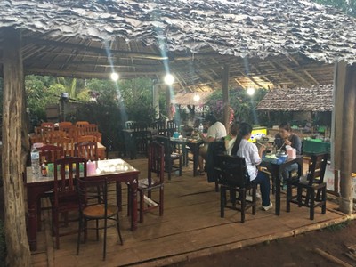 บรรยากาศ พี่น้องหมูกระทะ