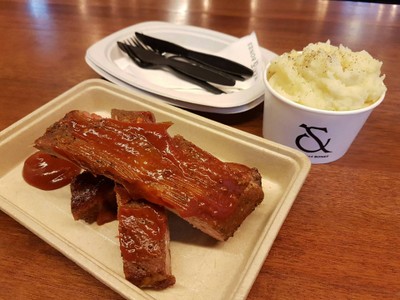 เมนูของร้าน Meat & Bones The Commons