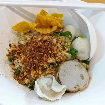 เมนูของร้าน ก๋วยเตี๋ยวลูกชิ้นปลาภูเก็ต เวียงกุมกาม เชียงใหม่ ไม่มีสาขา ไม่มีสาขา