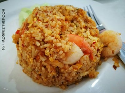 ข้าวผัดพริกกุ้งสด