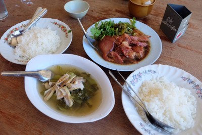 อาหาร หรือ เครื่องดื่ม