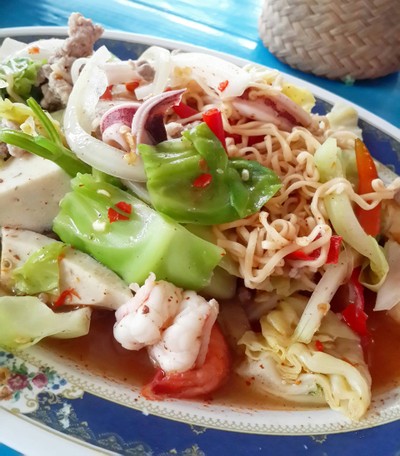 เมนูของร้าน มิสเตอร์แซ่บ หลังแหลมทอง